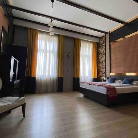 Safari Royal Apartment Oradea Ngoại thất bức ảnh